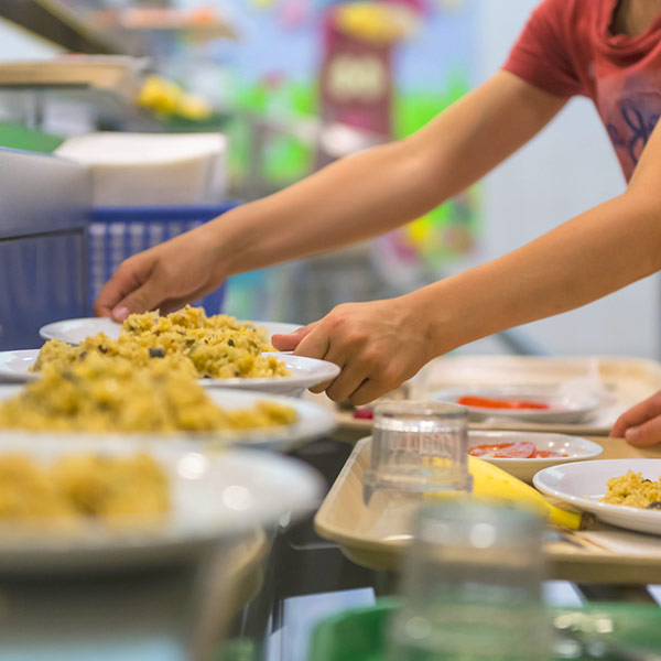 Mérignac lutte contre le gaspillage alimentaire dans les écoles 