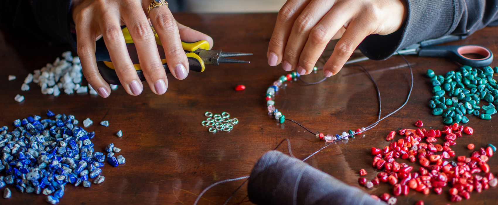 Atelier réalisation collier en perles