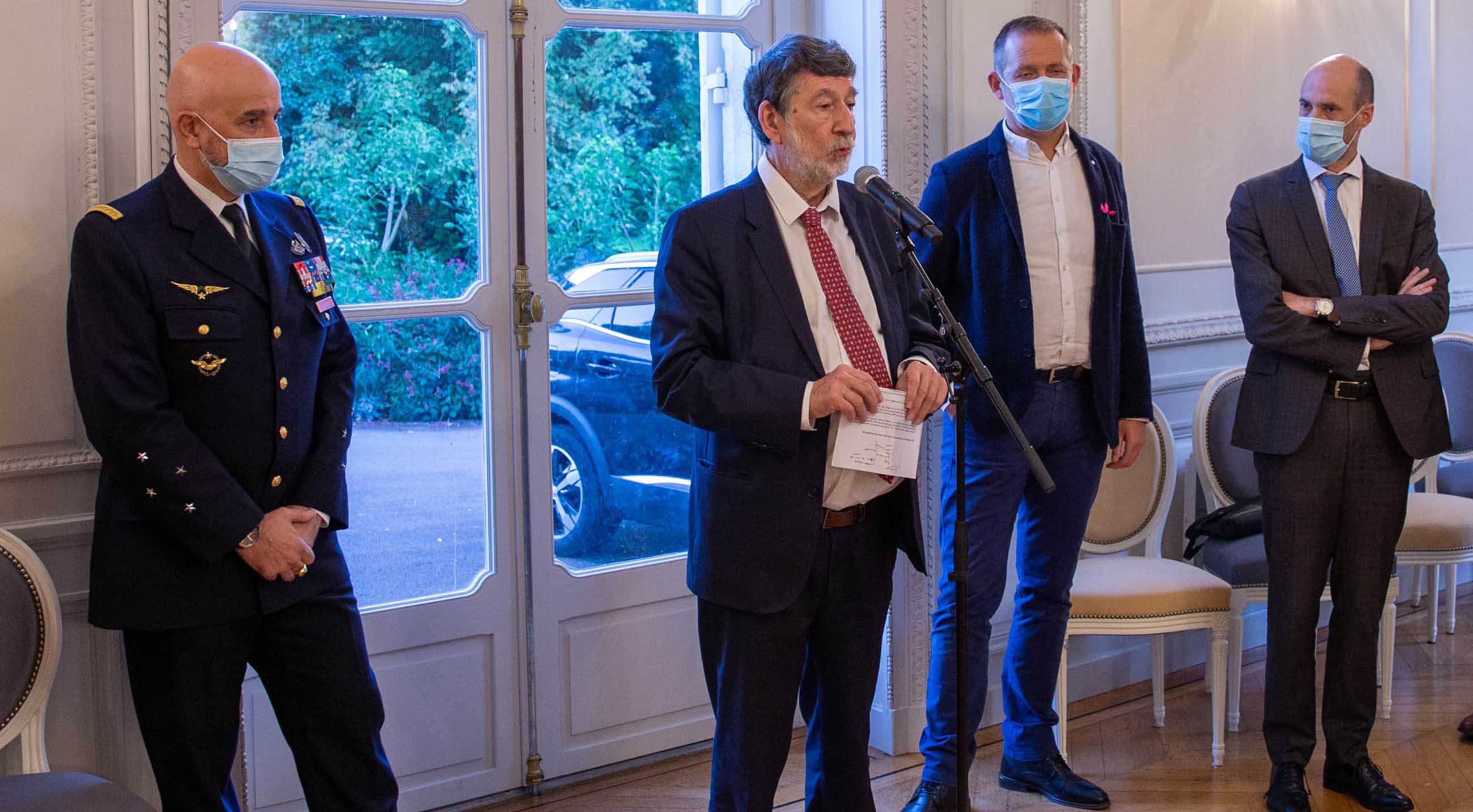 Fermeture du pôle militaire de vaccination