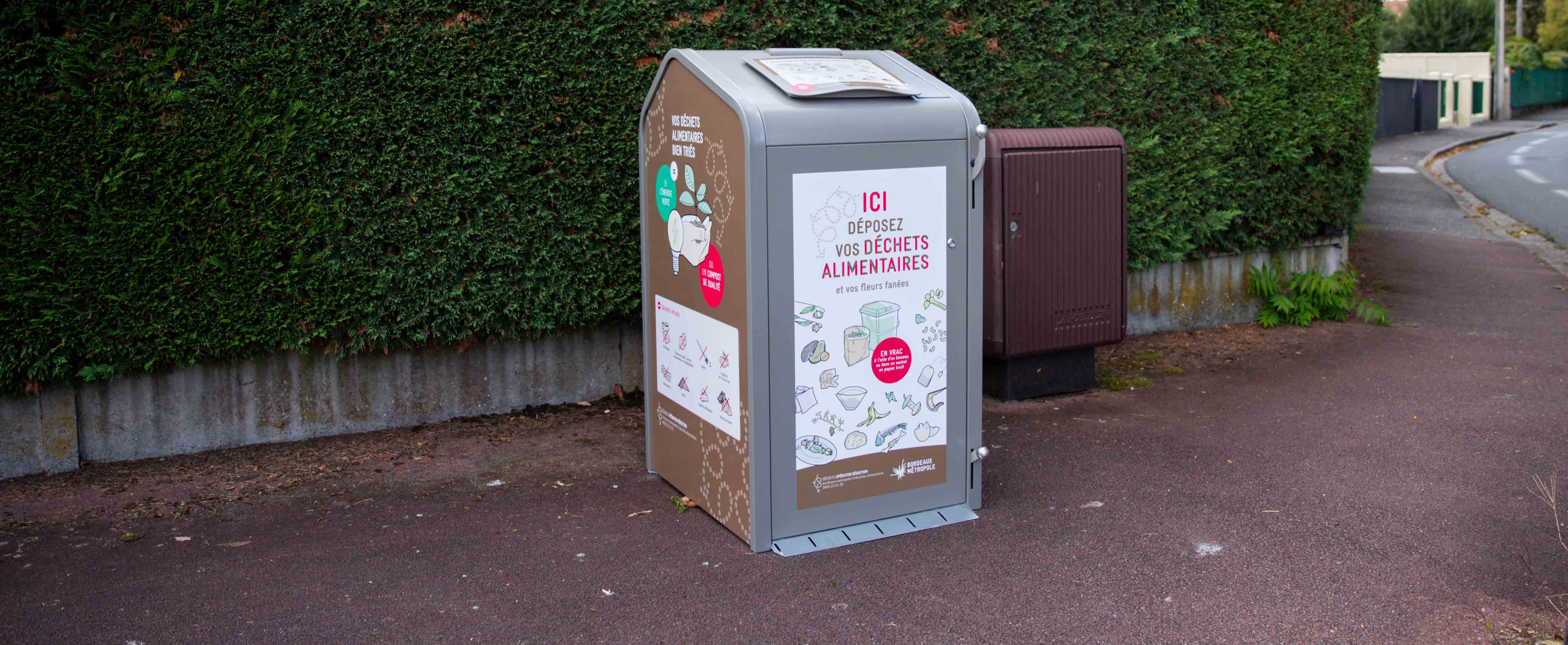 Permanence sur les bornes à déchets alimentaires