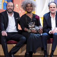 Kad Merad, Claudia Tagbo et Lionel Abelanski dans "Amis" au Pin Galant