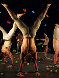 "A Simple Space" par la compagnie Gravity and other Myths au Pin Galant