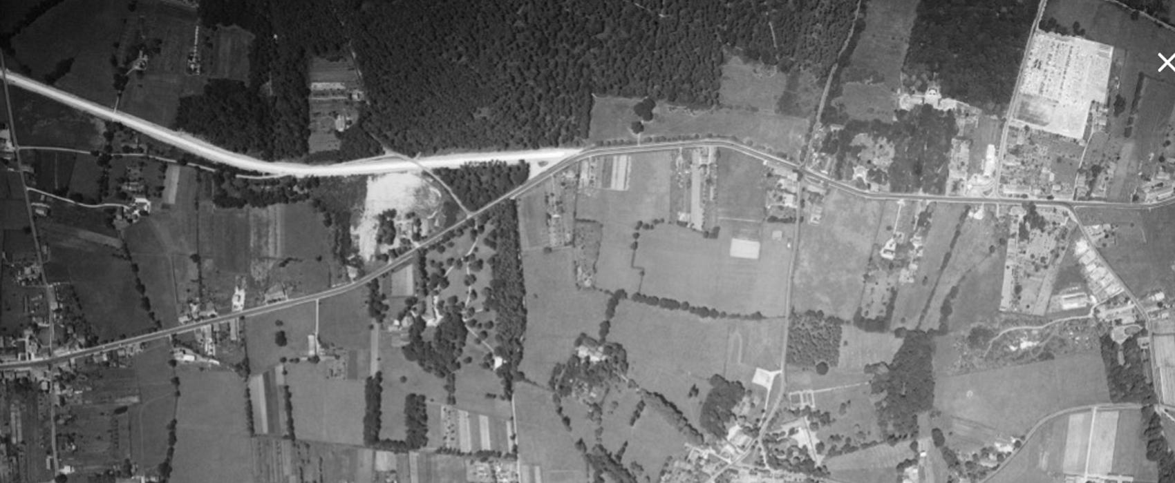La route de l’aéroport, future avenue Kennedy, à sa création en 1957