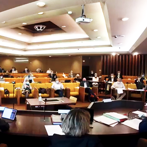 Le Conseil municipal du lundi 5 octobre 2020 est disponible en replay ! 