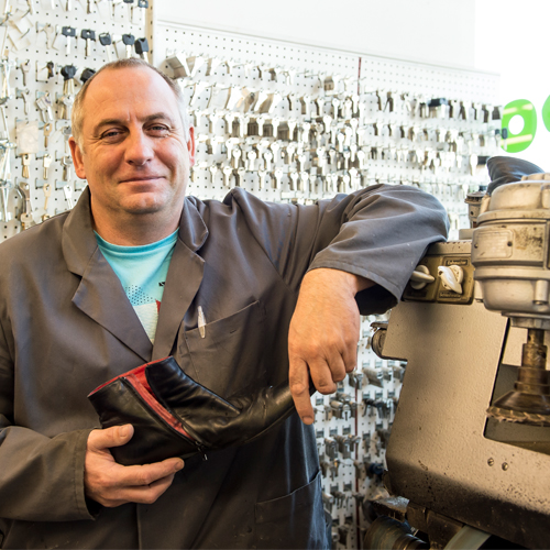 Une cordonnerie dans le quartier Mondésir