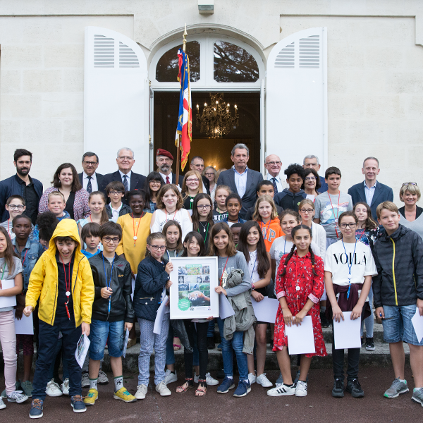 Des applaudissements ce matin à l'Hôtel de ville de Mérignac ! 