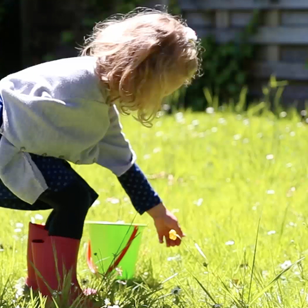 Des ateliers jardinage et des animaux à la crèche Badaboum de Mérignac ! 