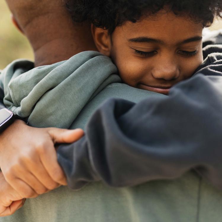 Les hommes et les femmes sont-ils égaux dans la parentalité ?